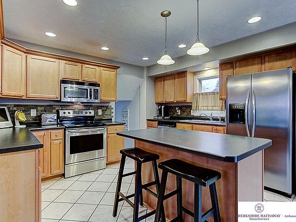3rd image of 1344 S 162nd Ave