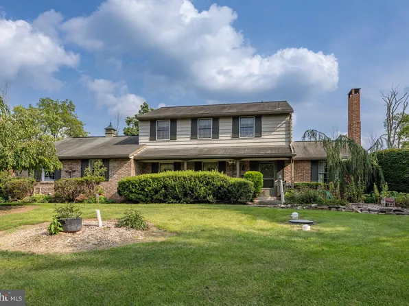 187 Amity Park Rd, Douglassville, PA 19518