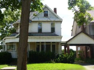 200 W Columbia Ter, Peoria, IL
