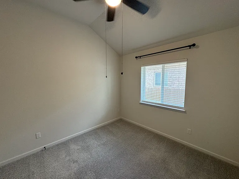 1136 Olympic Ln — Photo 16