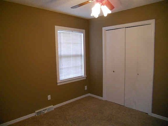 5th image of 2212 Birch St