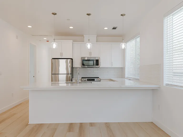 561 Branch St — Photo 2