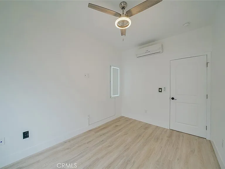 1476 Kenneth Dr — Photo 25