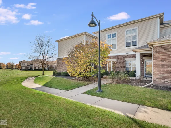 628 Pineridge Dr N #628, Oswego, IL 60543