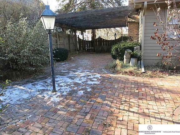 5th image of 3417 S 115th Ave