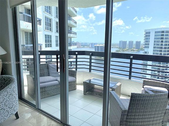 3rd image of 3500 Mystic Pointe Dr APT 3103