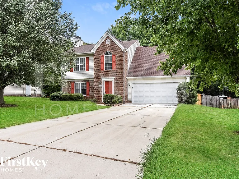 1503 Glenn Meade Dr — Photo 2