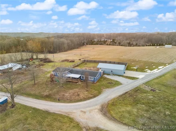 2825 N Williams Ridge Road #B, Eckerty, IN 47116