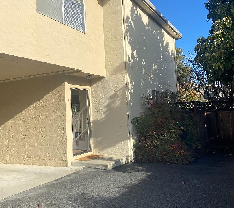 1st image of 518 N Claremont St APT 5