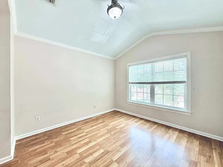 26542 Chimney Spire Ln — Photo 22