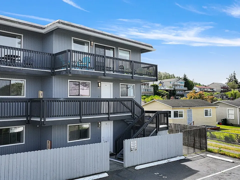 7530 Birch Bay Dr #210