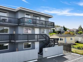 7530 Birch Bay Dr