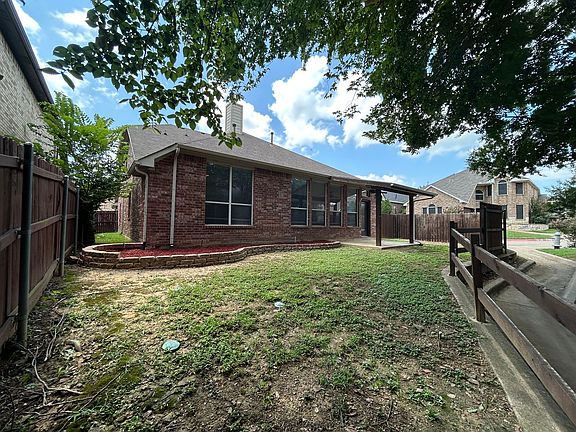 2nd image of 4215 Glen Garden Dr