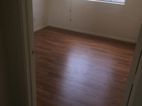 5th image of 16602 Inglewood Ave