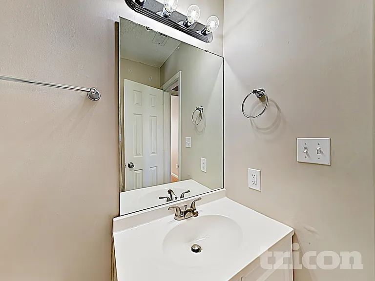 4310 Windjammer Ct SW — Photo 11