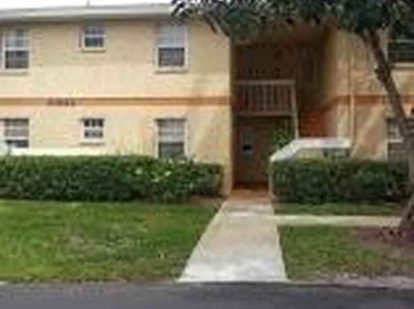 1552 SE Royal Green Cir #103, Port Saint Lucie, FL 34952