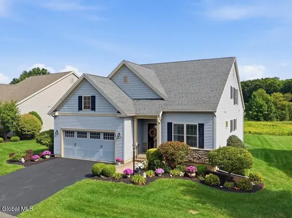 20 Whitney Drive, Mechanicville, NY 12118