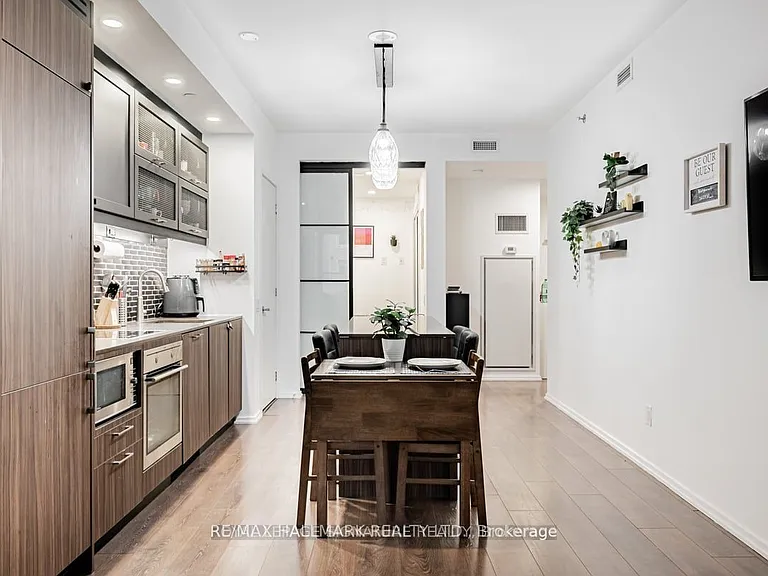 783 Bathurst St #227 — Photo 6