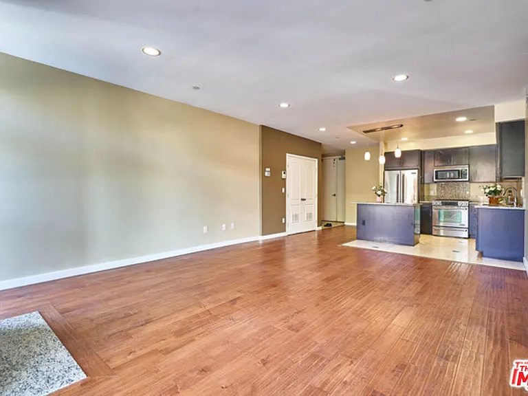 401 N Serrano Ave #105 — Photo 1