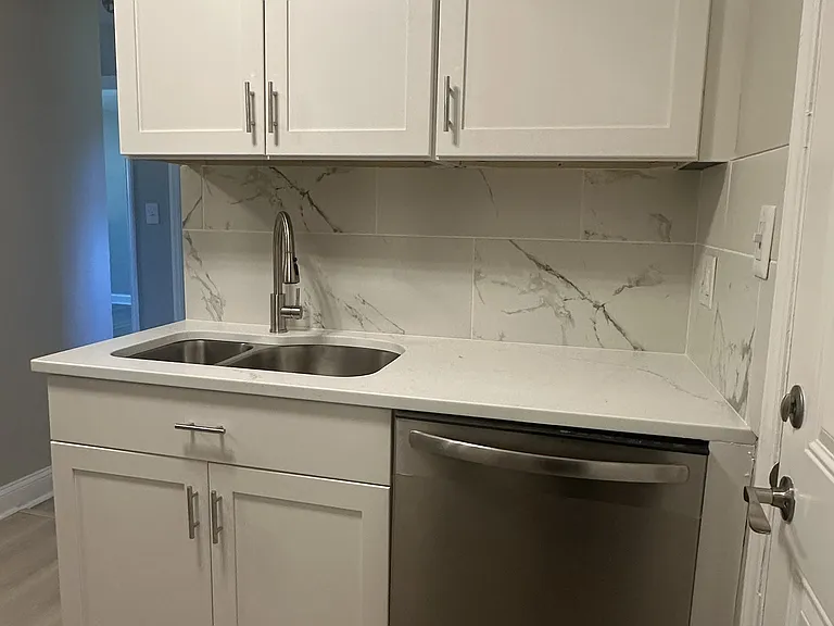 2443 Julia Ave #B — Photo 1