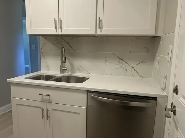 2443 Julia Ave APT B, Charlotte, NC 28206