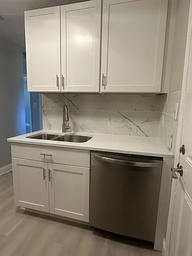 2443 Julia Ave #B Photo 1