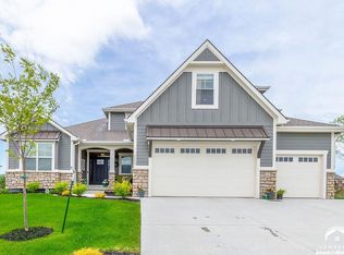 1209 Juniper Ln, Lawrence, KS 66049