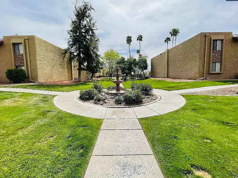 3825 E Camelback Rd #223 — Photo 20