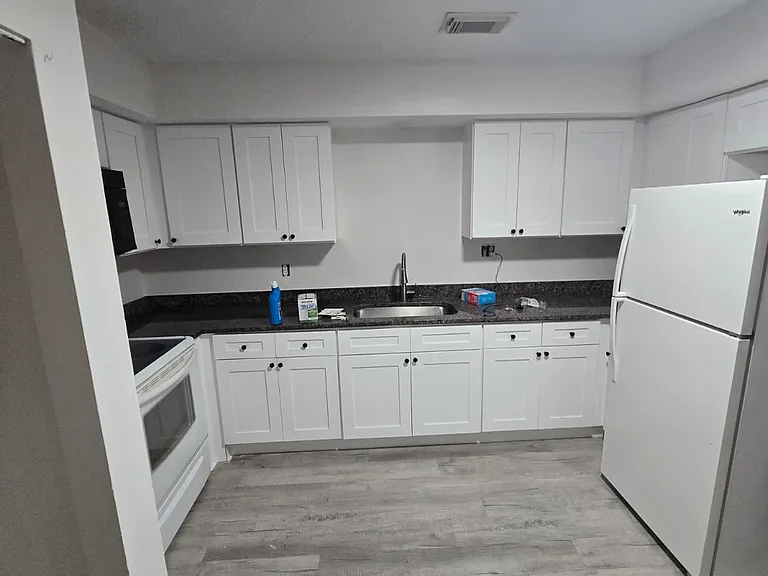 5 Lemon St — Photo 4