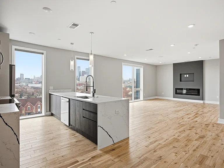 Veranda Apartments — Photo 13