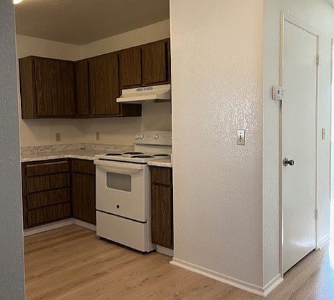 4th image of 5525 Capistrano Ave APT 42