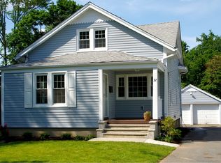 32 Cedar St, Cedar Grove, NJ 07009