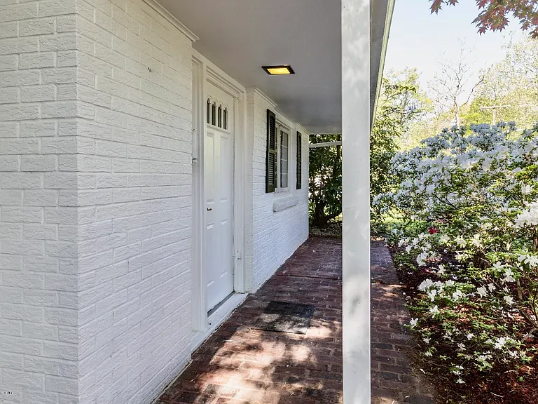 687 Northstream Dr — Photo 24