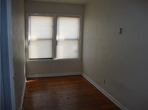 4th image of 2818 Prescott St