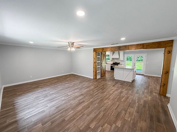 4th image of 8942 Dakota Huse Ln