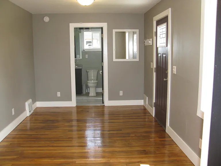 409 Pearl St — Photo 6