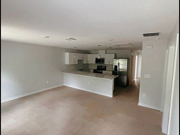 2nd image of 430 Gordon Ave N #430