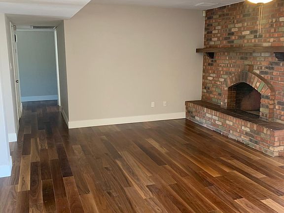 4th image of 8919 N 105th Ln