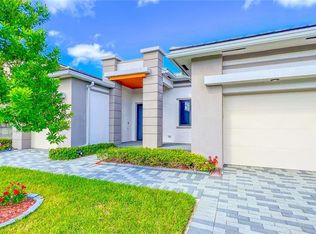 10715 Moore Dr, Parkland, FL 33076