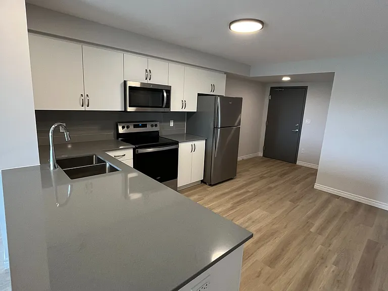 425 Watson Pkwy N #804 — Photo 3