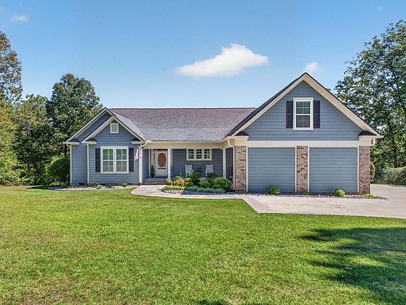 5th image of 804 Summer Lakes Dr