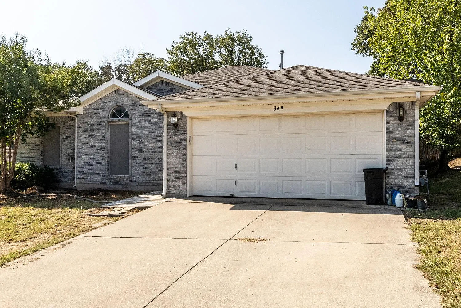 3 bed, 1800 sqft, $1,950 — Photo 2