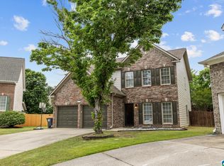 1619 Deer Valley Dr, Hoover, AL 35226