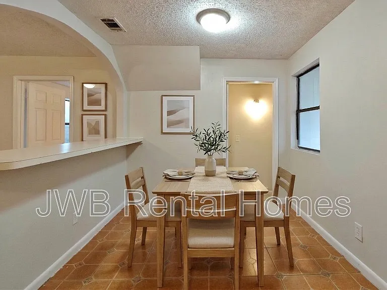 4737 Portsmouth Ave — Photo 6
