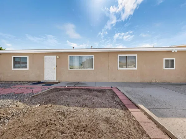 9204 Camino San Martin SW, Albuquerque, NM 87121