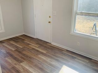 610 Lena Ave, Grandview, MO 64030