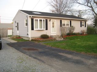 8 Grand View Ave, Johnston, RI 02919