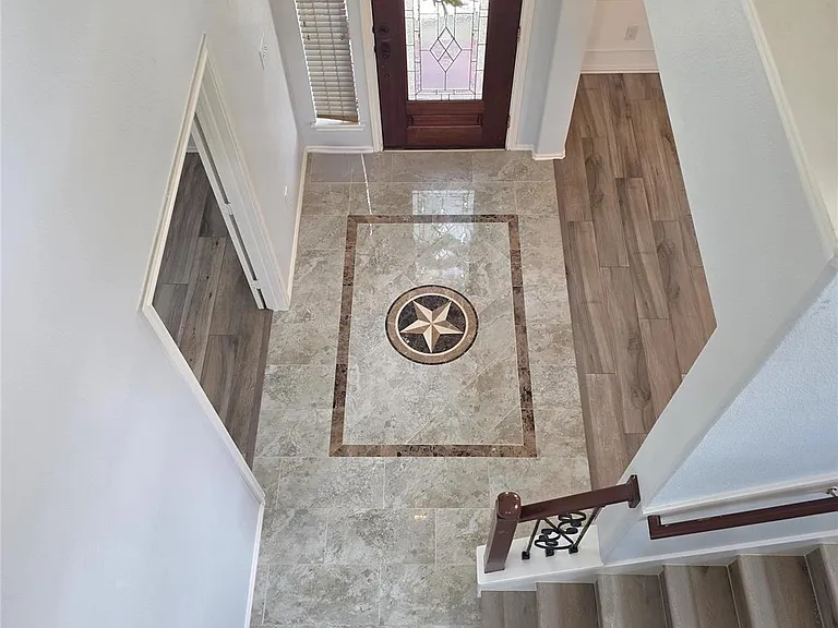 10038 Barr Lake Dr — Photo 32