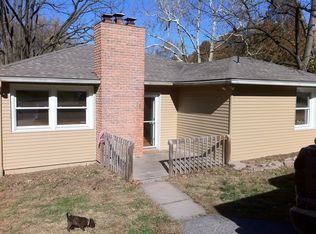 3006 NE 39th St, Kansas City, MO 64117