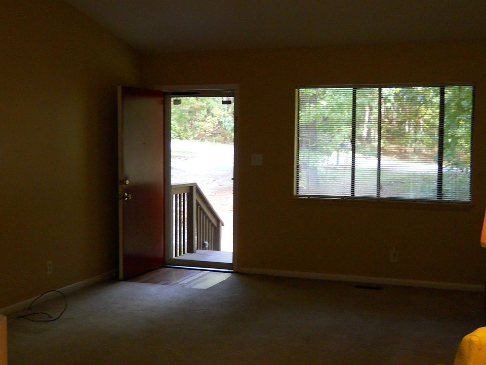 2nd image of 3620 Old Greensboro Rd